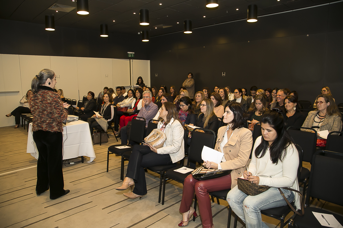 Palestras “Regulamentação da profissão de Designer de Interiores” e “Como incorporar valor aos projetos através da adoção de conceitos de sustentabilidade”- NFD